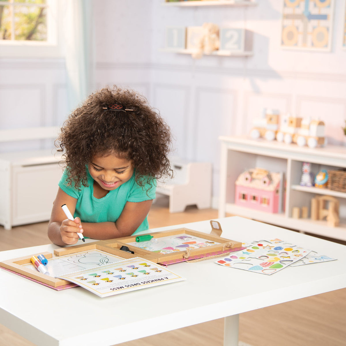 Natural Play: Play, Draw, Create Reusable Drawing & Magnet Kit – Princesses product image 2
