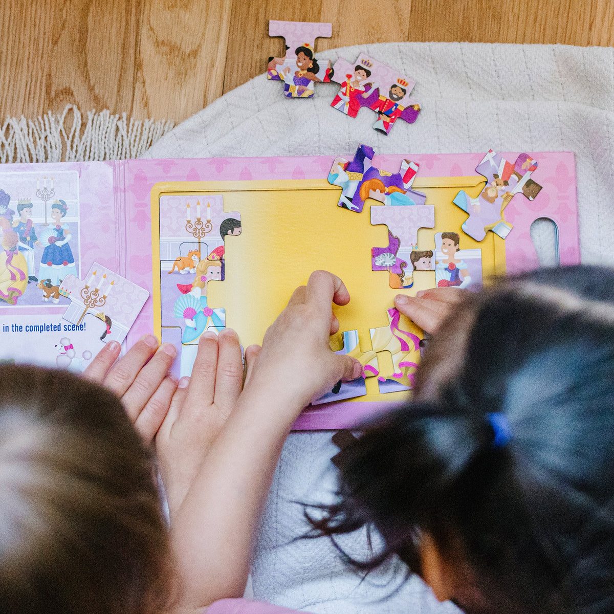 Take-Along Magnetic Jigsaw Puzzles – Princesses product image 2
