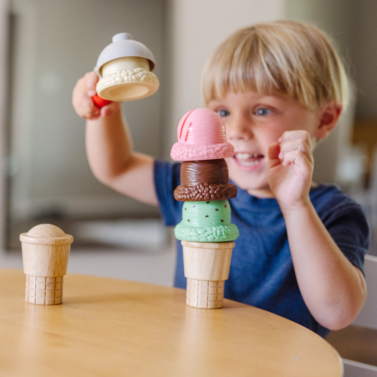 Scoop & Stack Ice Cream Cone Magnetic Play Set product image 4